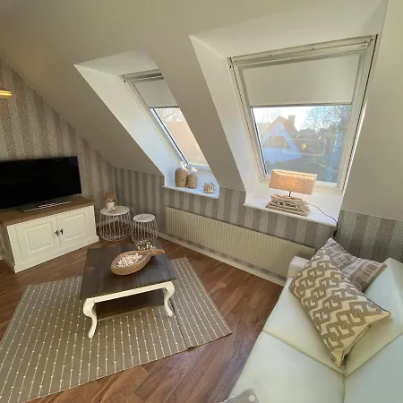 Gudrun, Luxury House