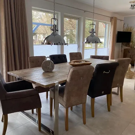 Gudrun, Luxury House *