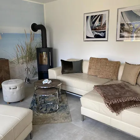 Gudrun, Luxury House *