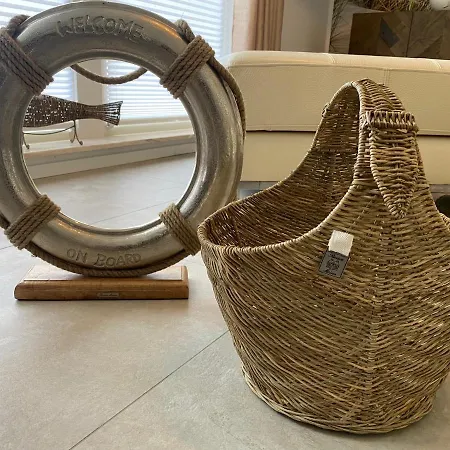 Gudrun, Luxury House