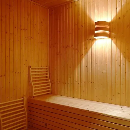 Gudrun, Luxury House Hébergement de vacances Zingst