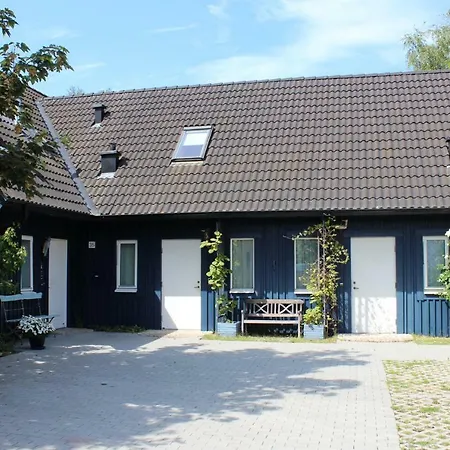 Gudrun, Luxury House